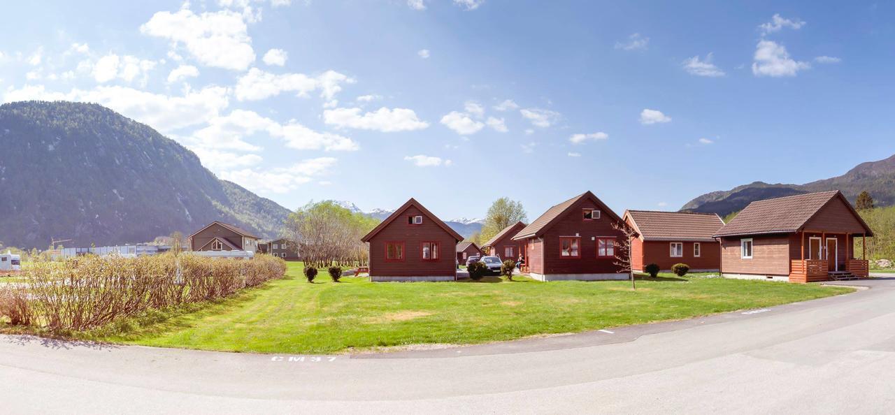 Forde Gjestehus Og Camping Exterior photo